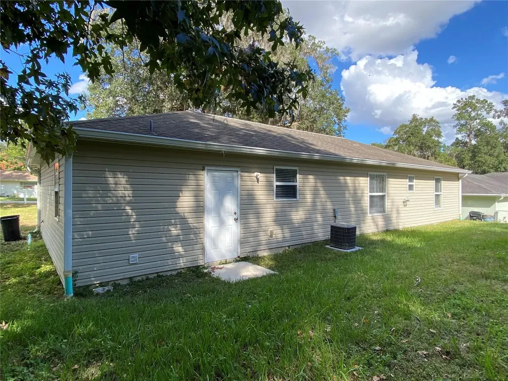 5890 SE 119th Place Belleview FL 34420