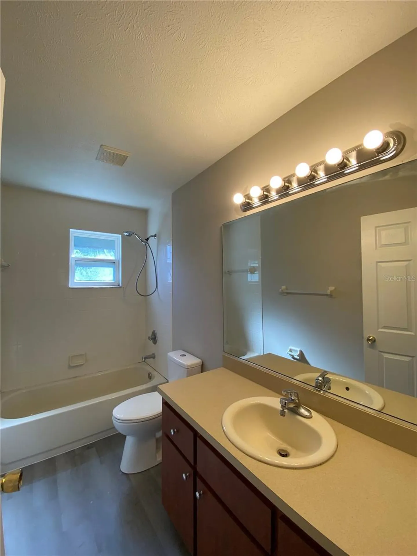 5890 SE 119th Place Belleview FL 34420