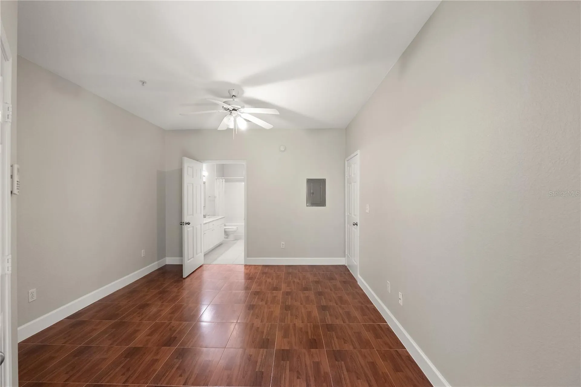 4307 Bayside Village Drive Tampa FL 33615