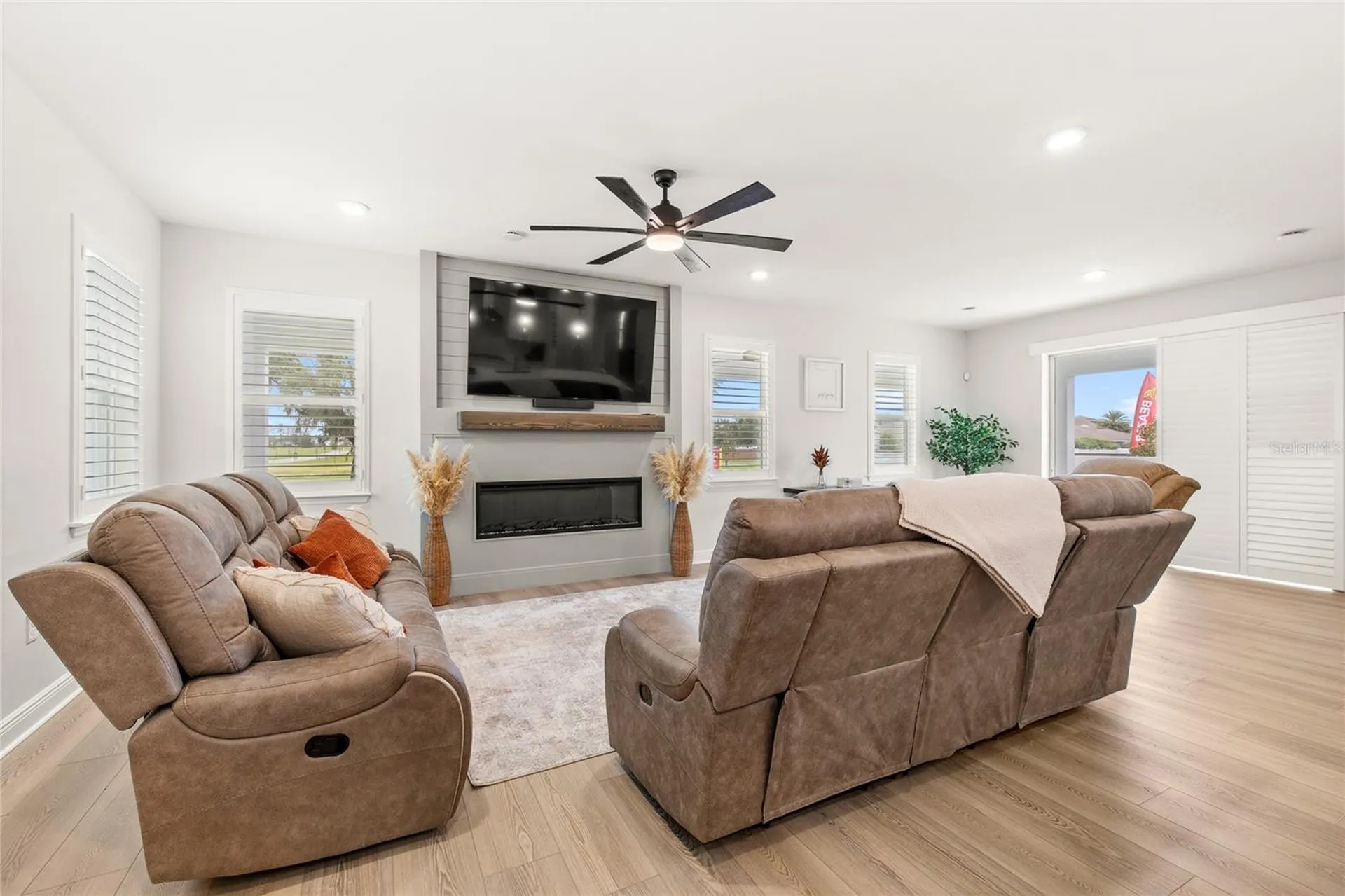 2985 Water Clover Court Apopka FL 32712