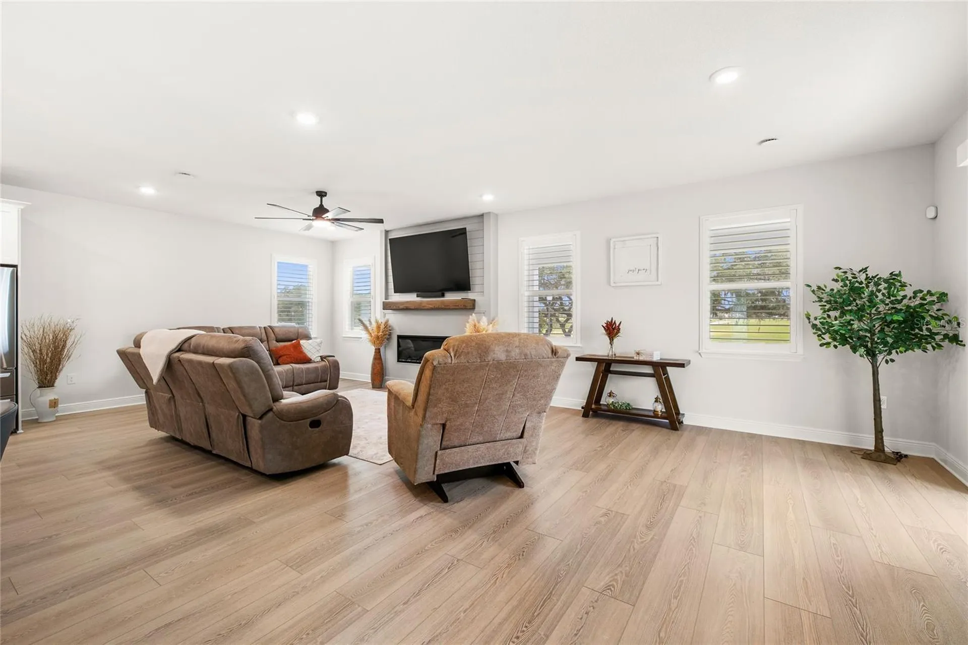 2985 Water Clover Court Apopka FL 32712