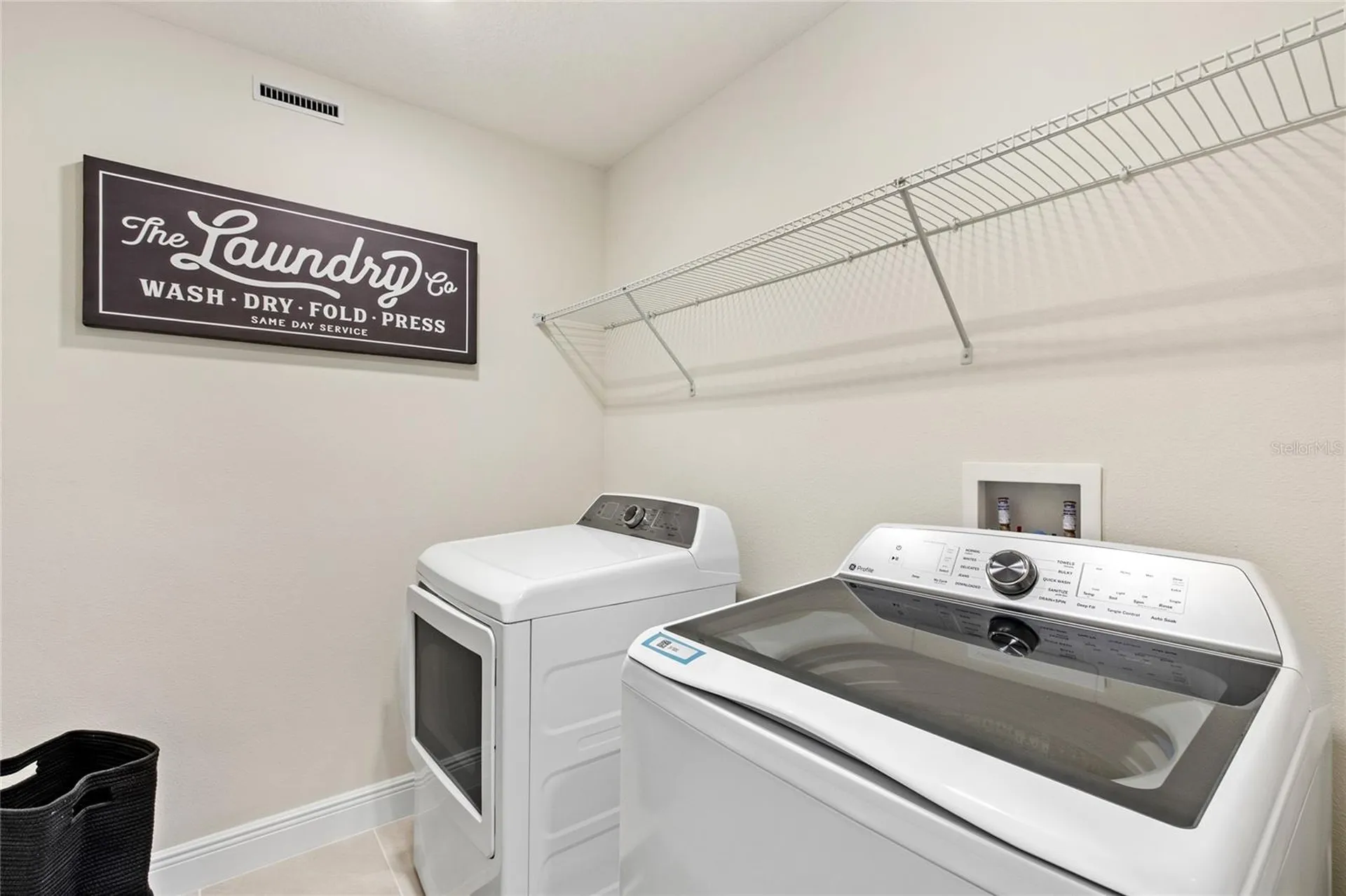 2985 Water Clover Court Apopka FL 32712