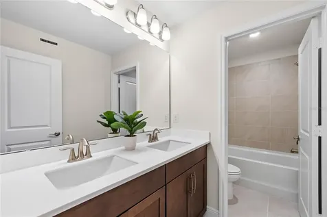 2985 Water Clover Court Apopka FL 32712