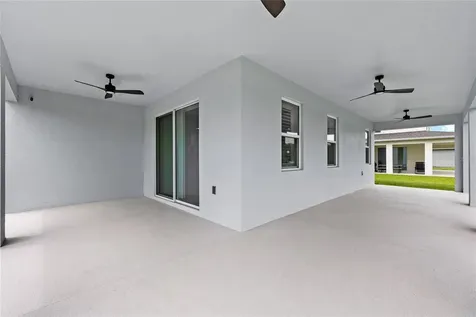 2985 Water Clover Court Apopka FL 32712