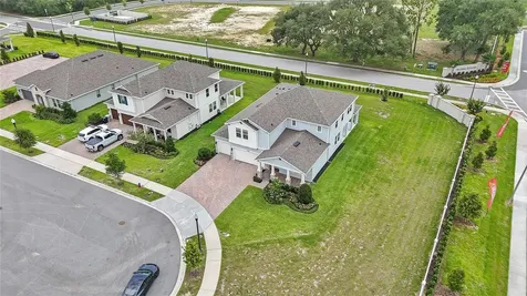 2985 Water Clover Court Apopka FL 32712