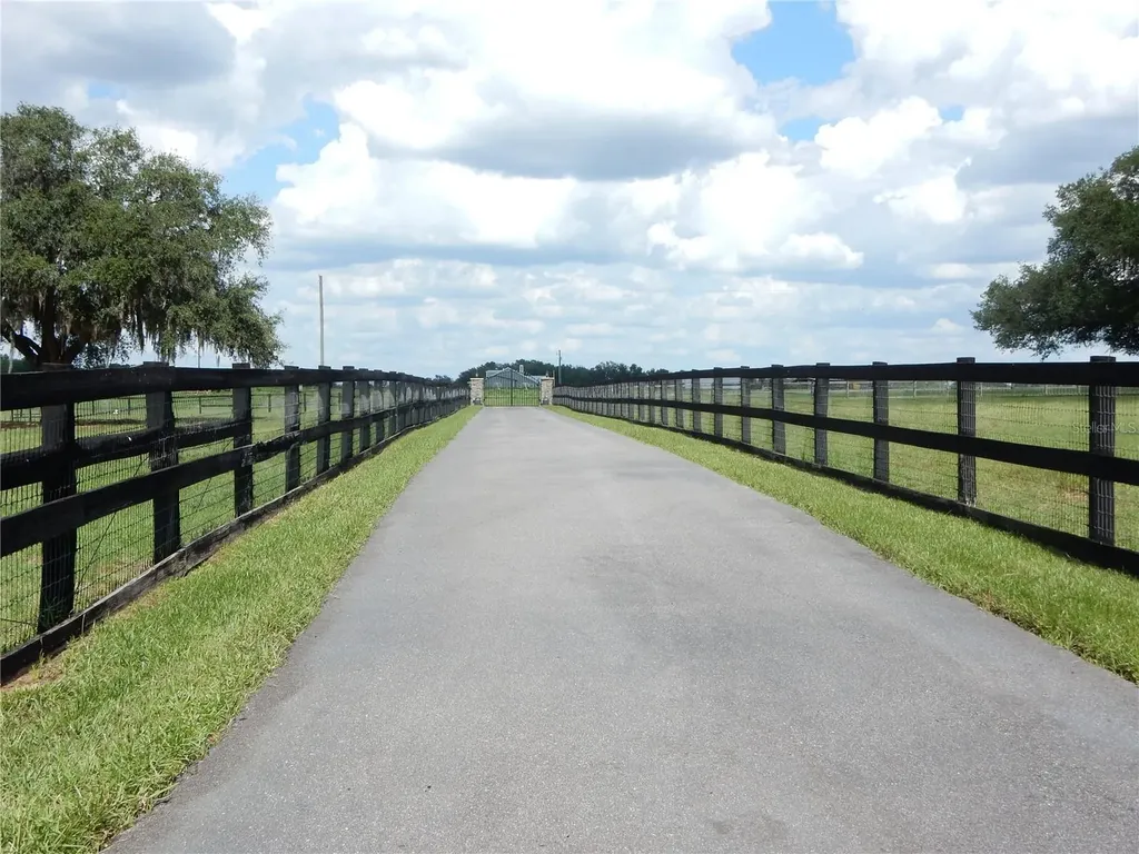 30841 Deer Run Dade City FL 33523