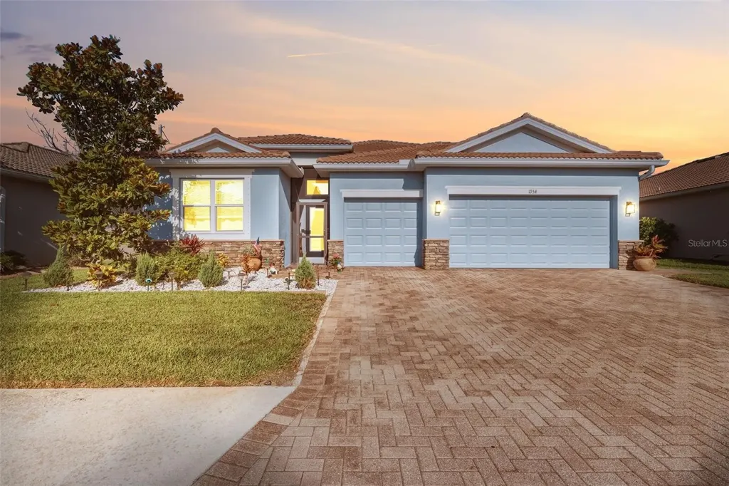 1934 Mesic Hammock Way Venice FL 34292