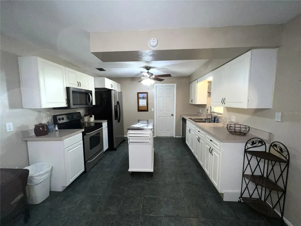 6221 Lullabye Lane Zephyrhills FL 33541