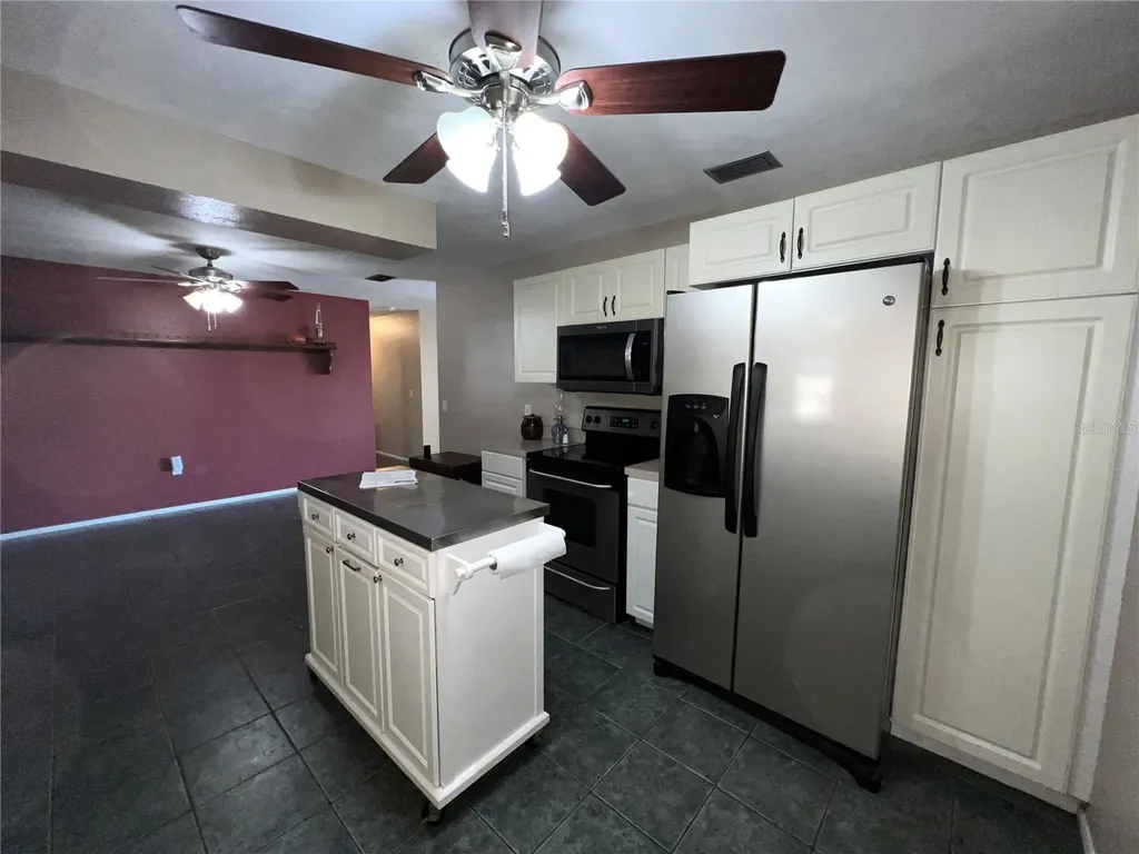 6221 Lullabye Lane Zephyrhills FL 33541