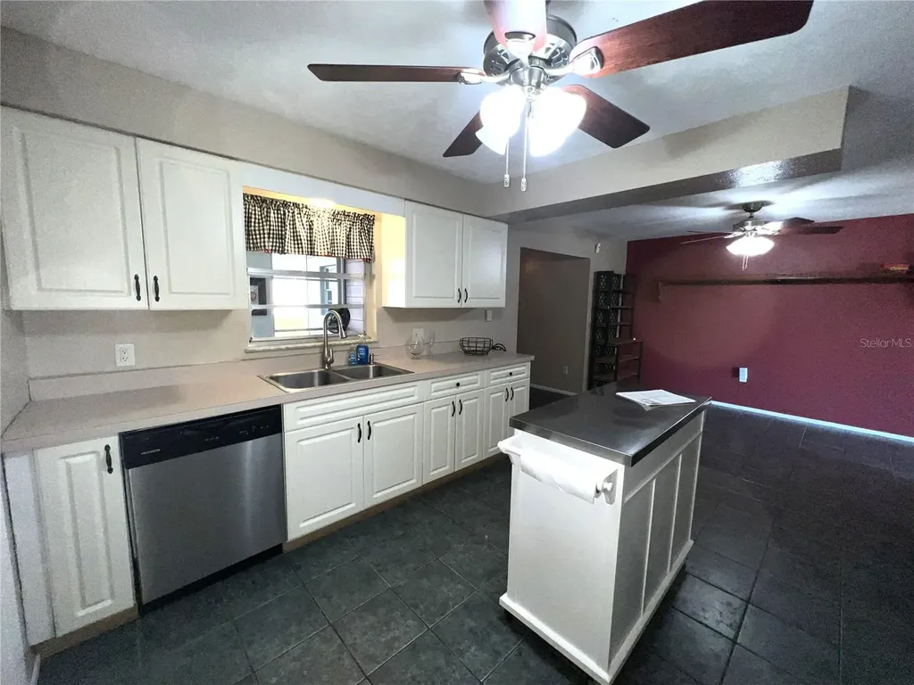 6221 Lullabye Lane Zephyrhills FL 33541