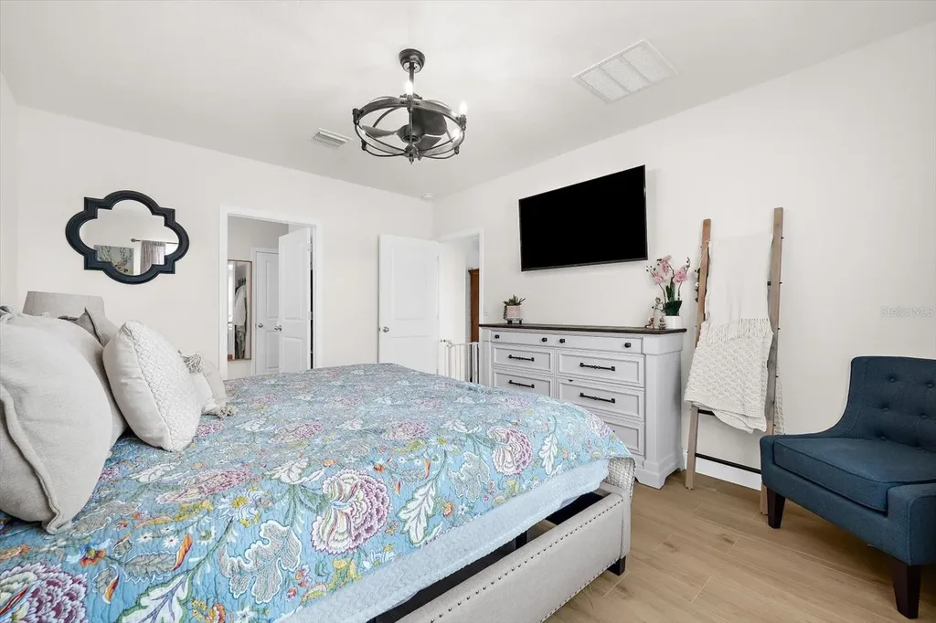 17914 Canopy Place Bradenton FL 34211