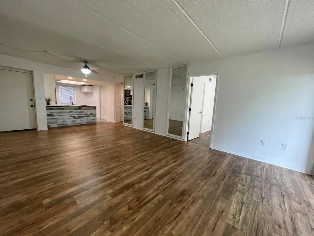 103 Palmetto Court Oldsmar FL 34677