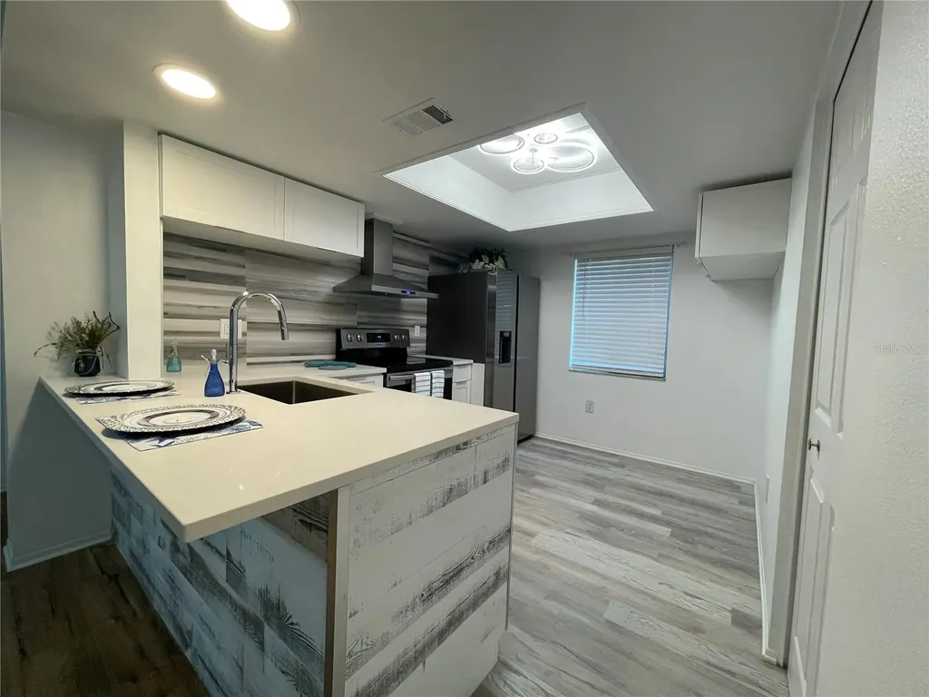 103 Palmetto Court Oldsmar FL 34677
