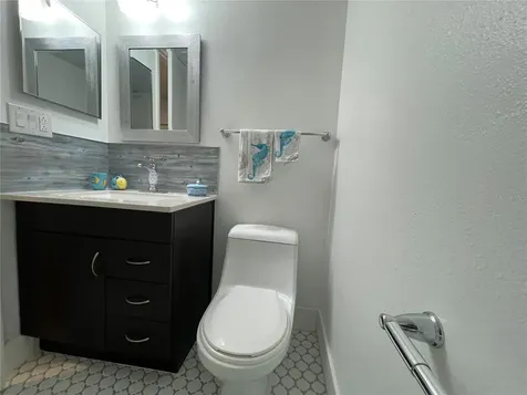 103 Palmetto Court Oldsmar FL 34677