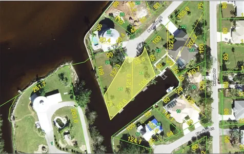 323 And 325 Bayridge Place Punta Gorda FL 33950