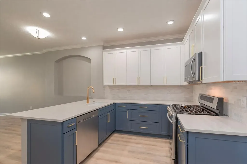 10109 Hayfield Way Tampa FL 33626