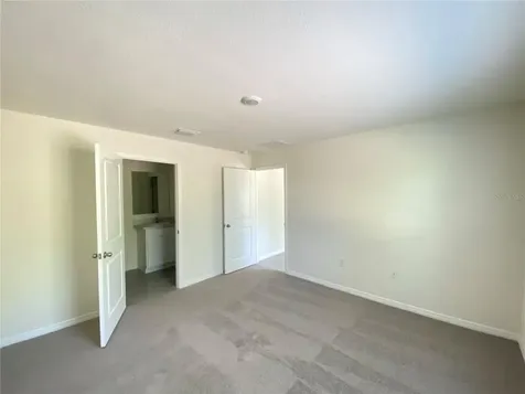 492 Hickory Course Loop Ocala FL 34472