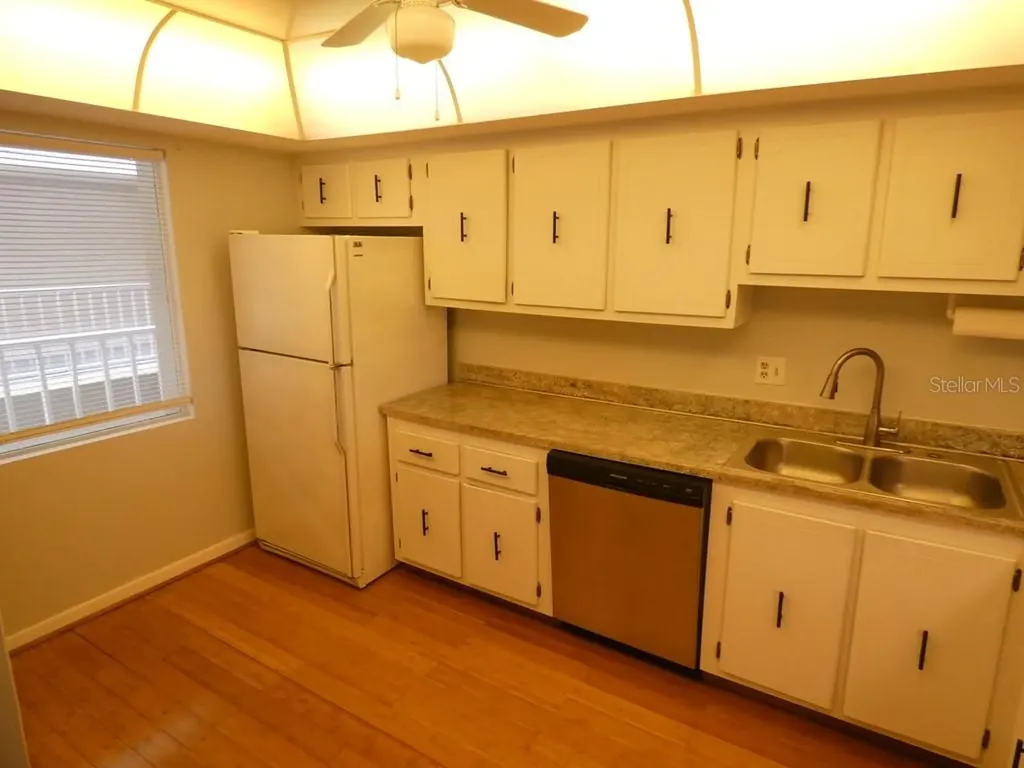 4908 38th Way S St Petersburg FL 33711