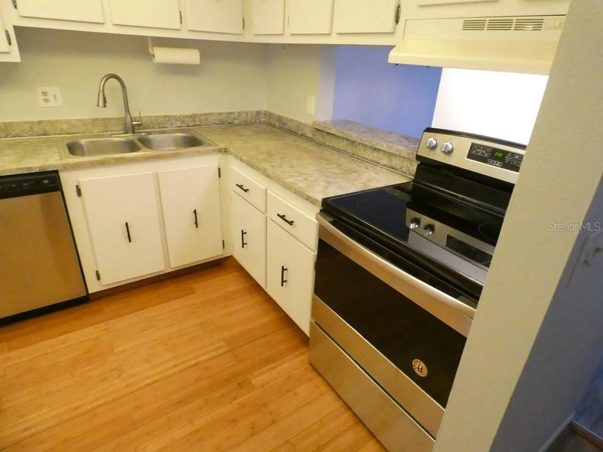 4908 38th Way S St Petersburg FL 33711