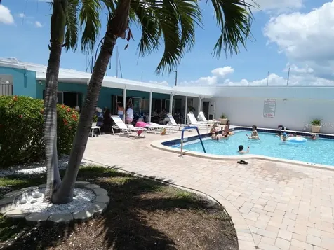 4908 38th Way S St Petersburg FL 33711