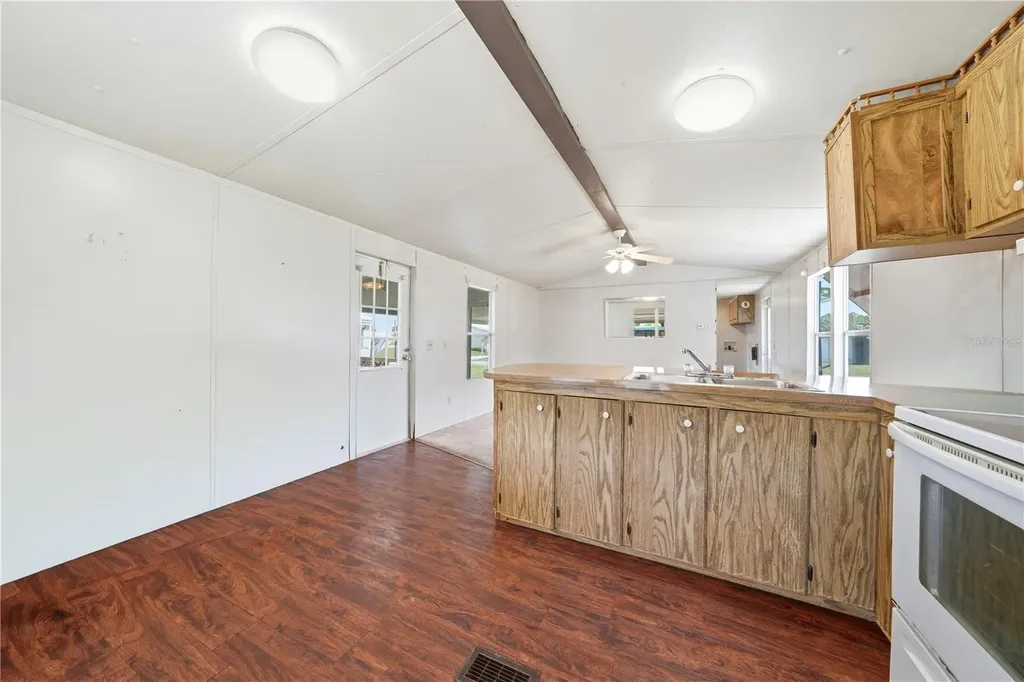30107 Green Bay Drive Tavares FL 32778
