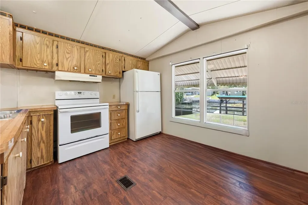 30107 Green Bay Drive Tavares FL 32778