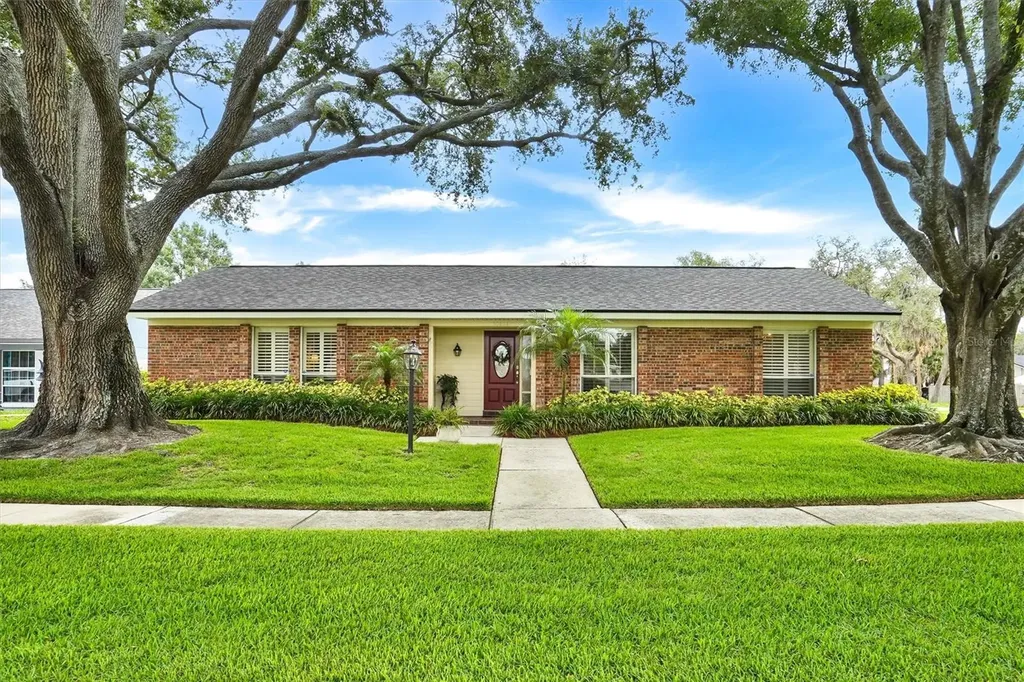 11816 Lipsey Road Tampa FL 33618