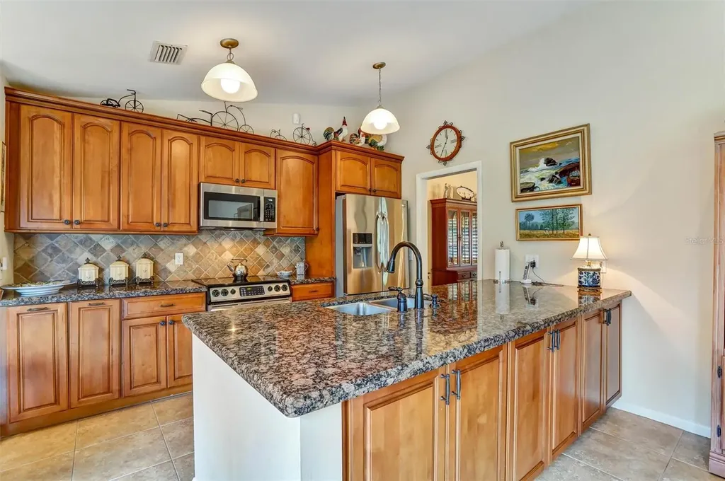 11816 Lipsey Road Tampa FL 33618