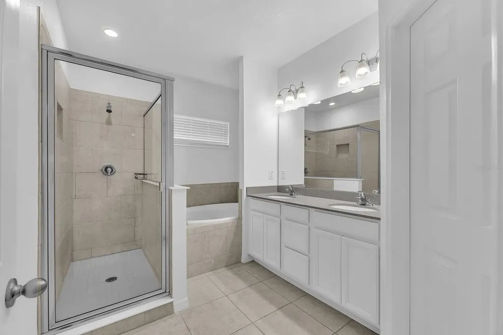 5741 Spotted Harrier Way Lithia FL 33547