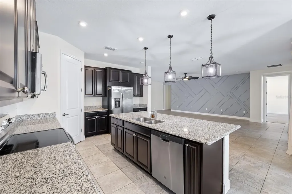 3910 Redfin Place Kissimmee FL 34746