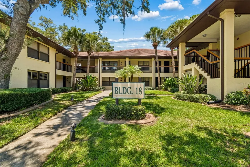 1807 Hammock Pine Boulevard Clearwater FL 33761