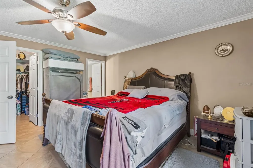 1807 Hammock Pine Boulevard Clearwater FL 33761
