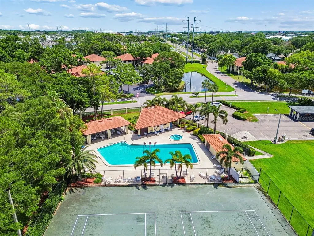 1807 Hammock Pine Boulevard Clearwater FL 33761