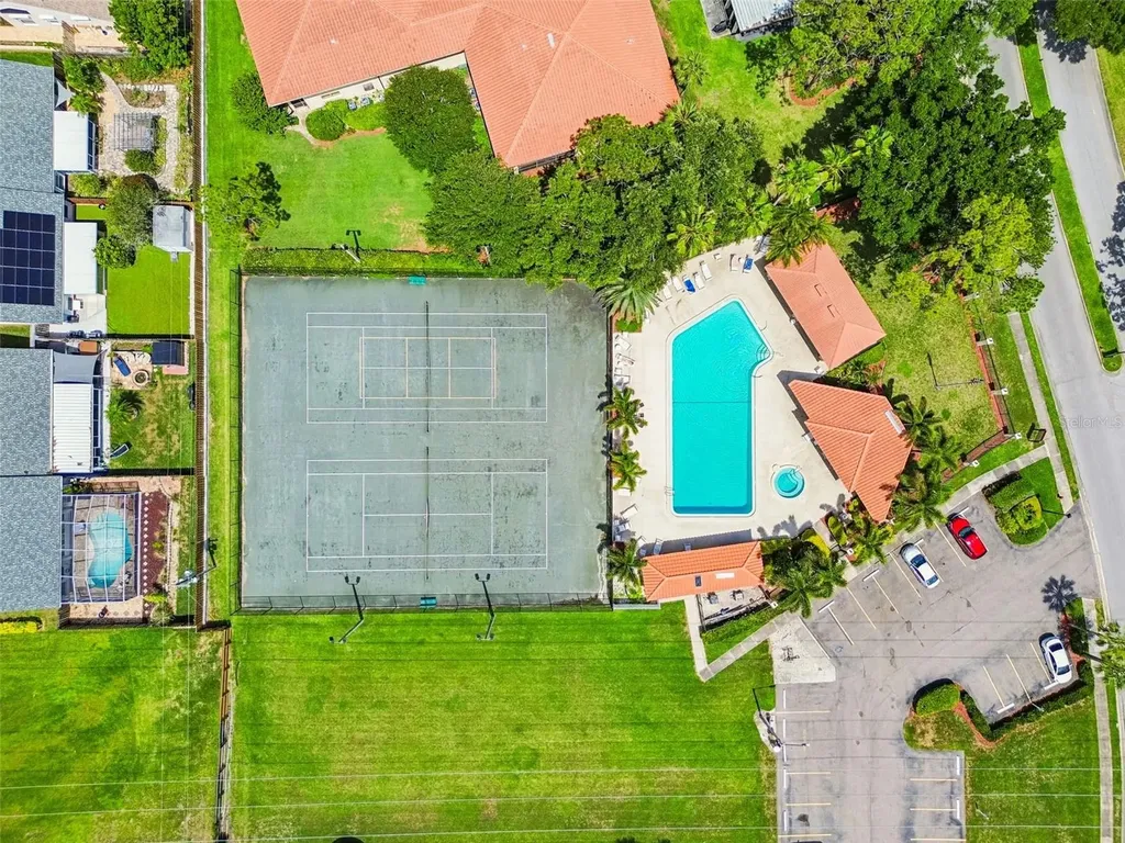 1807 Hammock Pine Boulevard Clearwater FL 33761