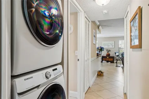 1807 Hammock Pine Boulevard Clearwater FL 33761