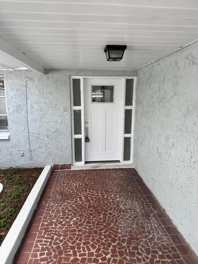 5626 Moog Road Holiday FL 34690