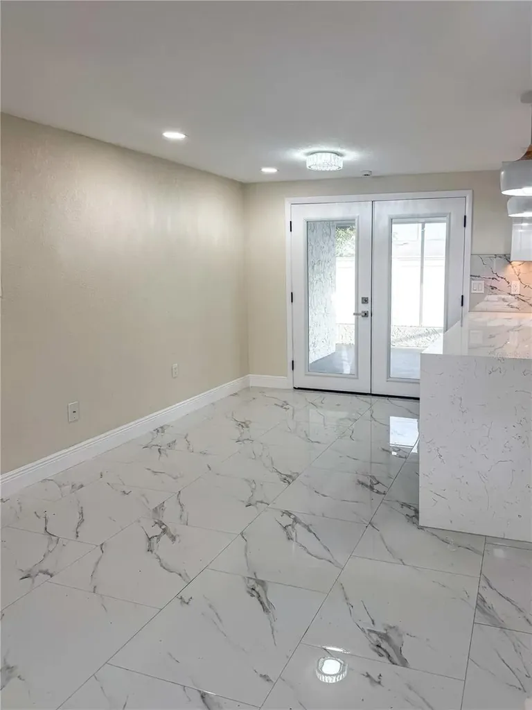 5626 Moog Road Holiday FL 34690