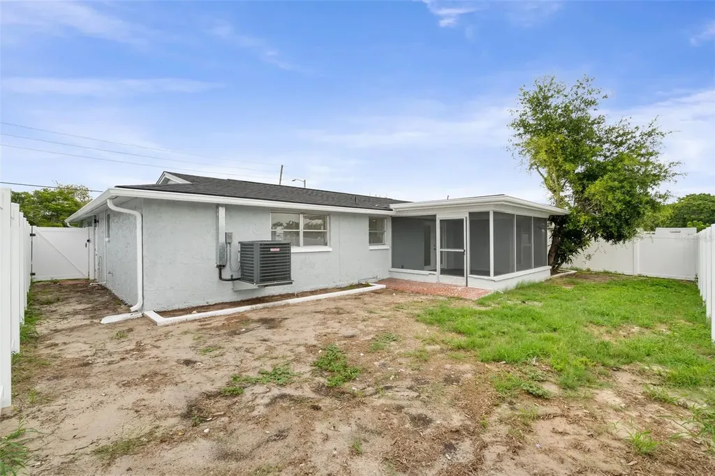 5626 Moog Road Holiday FL 34690