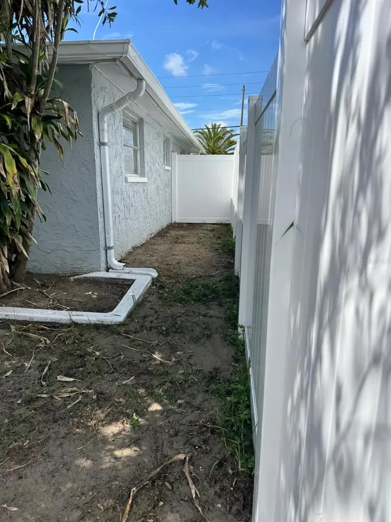 5626 Moog Road Holiday FL 34690