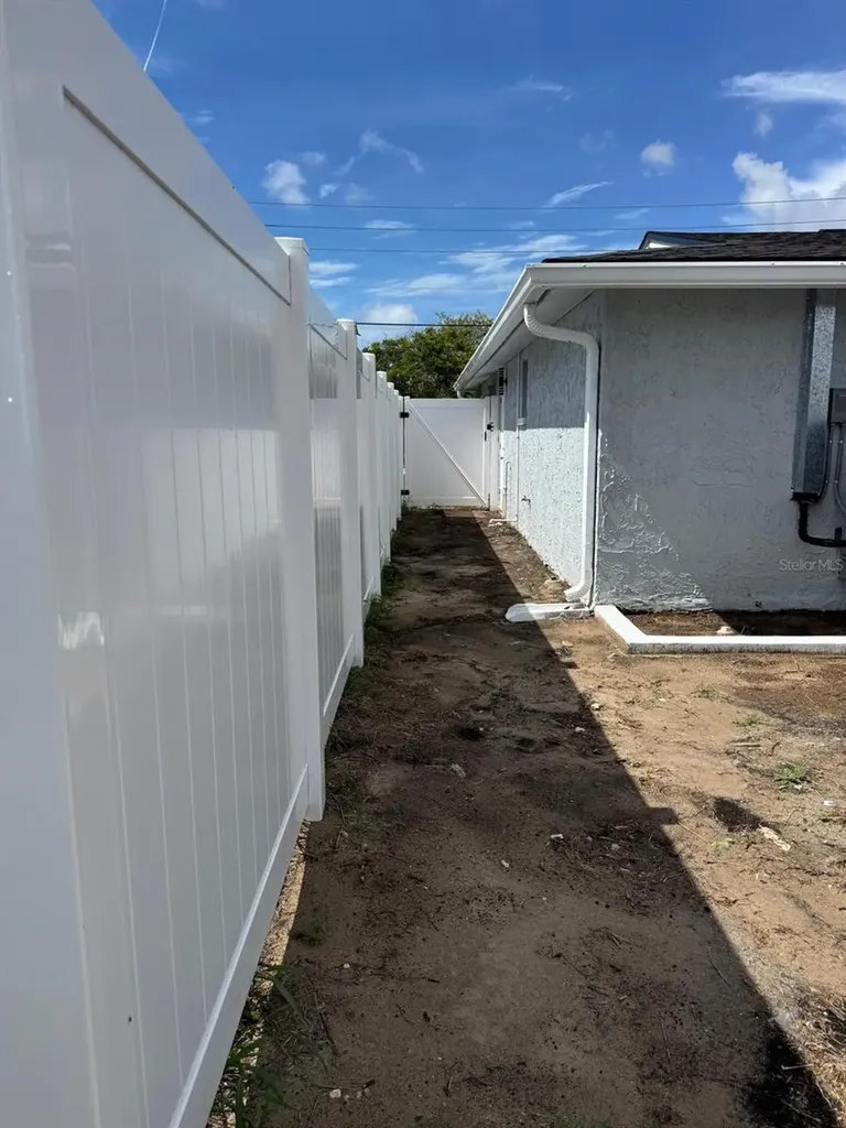 5626 Moog Road Holiday FL 34690