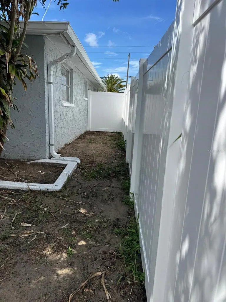 5626 Moog Road Holiday FL 34690