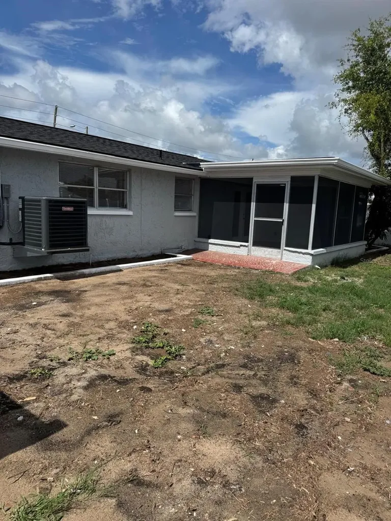 5626 Moog Road Holiday FL 34690