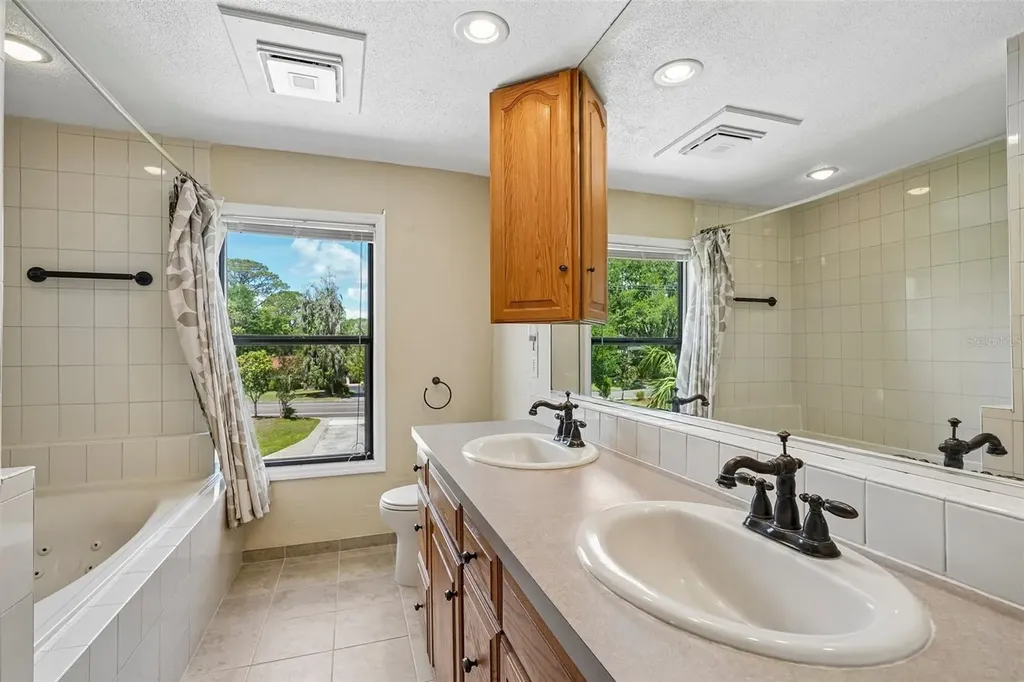 6827 SW 35th Way Gainesville FL 32608