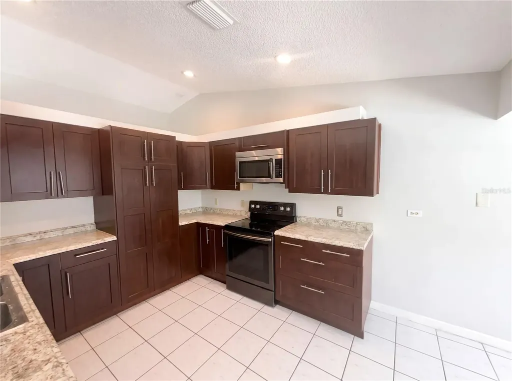 1750 Evergreen Court Kissimmee FL 34746