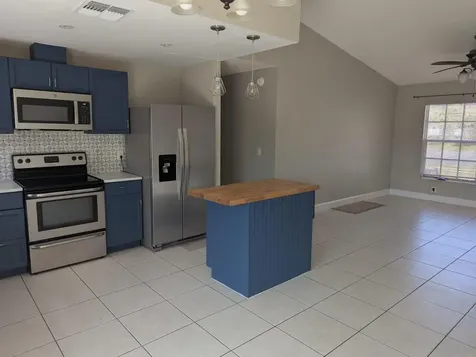 332 Gait Court Kissimmee FL 34743