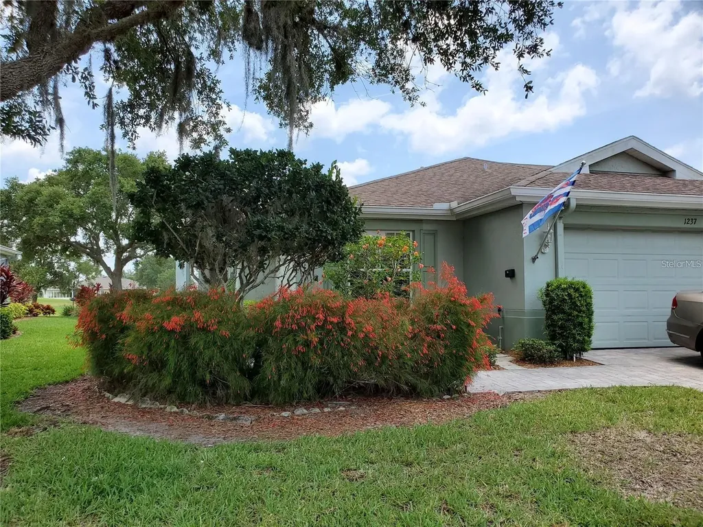1237 Corinth Greens Drive Sun City Center FL 33573