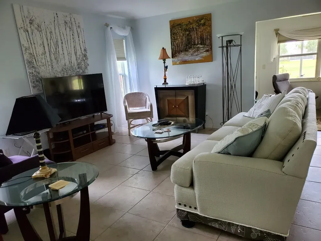 1237 Corinth Greens Drive Sun City Center FL 33573