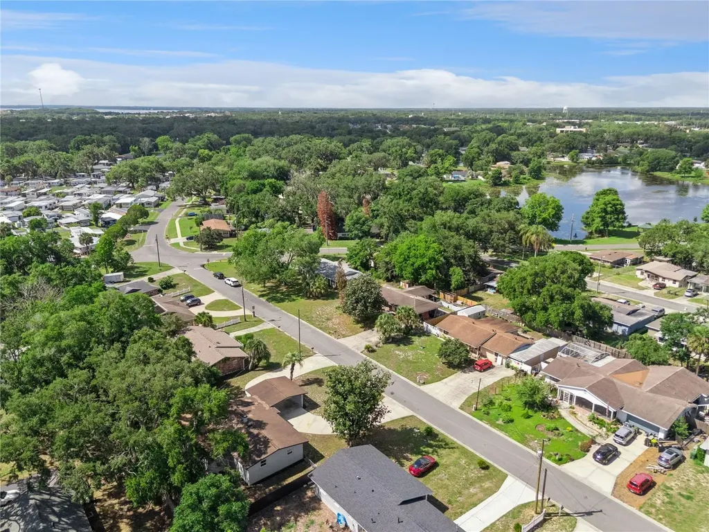 1310 Lee Court Leesburg FL 34748