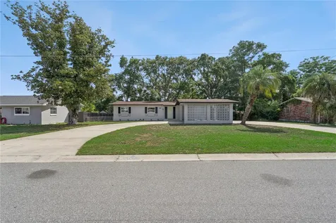 1310 Lee Court Leesburg FL 34748