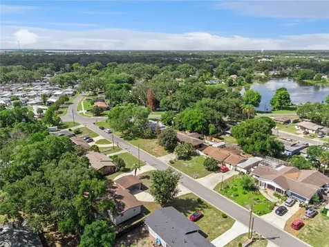 1310 Lee Court Leesburg FL 34748